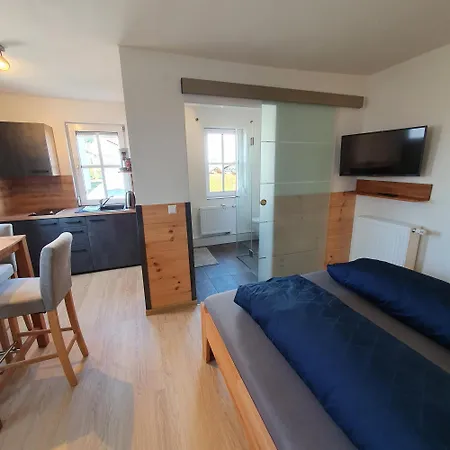 Alte Backstube - Ferienwohnung Hüttenstube und Ferienzimmer Auszeit Erkenbrechtsweiler Exterior foto