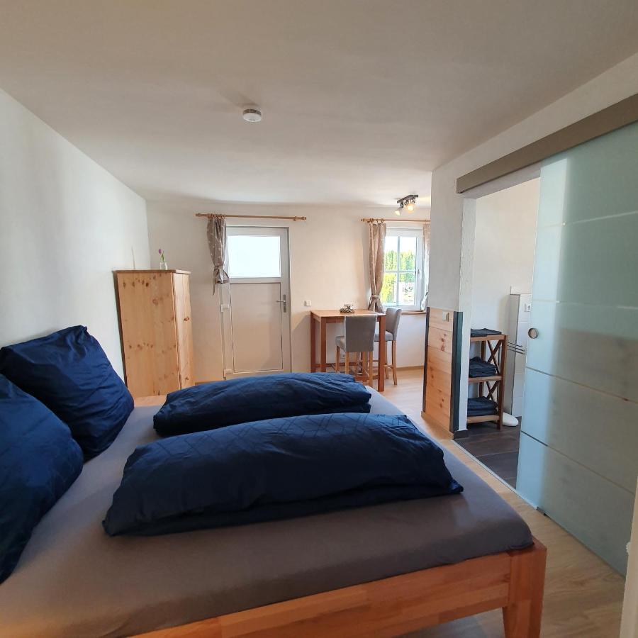 Appartement Alte Backstube - Huettenstube Und Ferienzimmer Auszeit Erkenbrechtsweiler